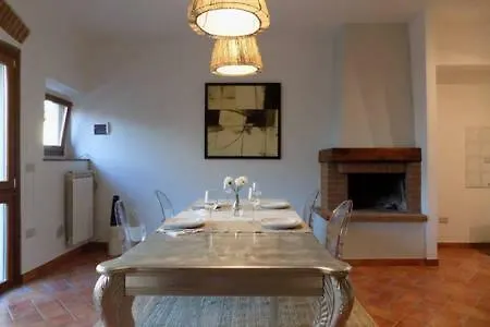 Design Apt In Florence